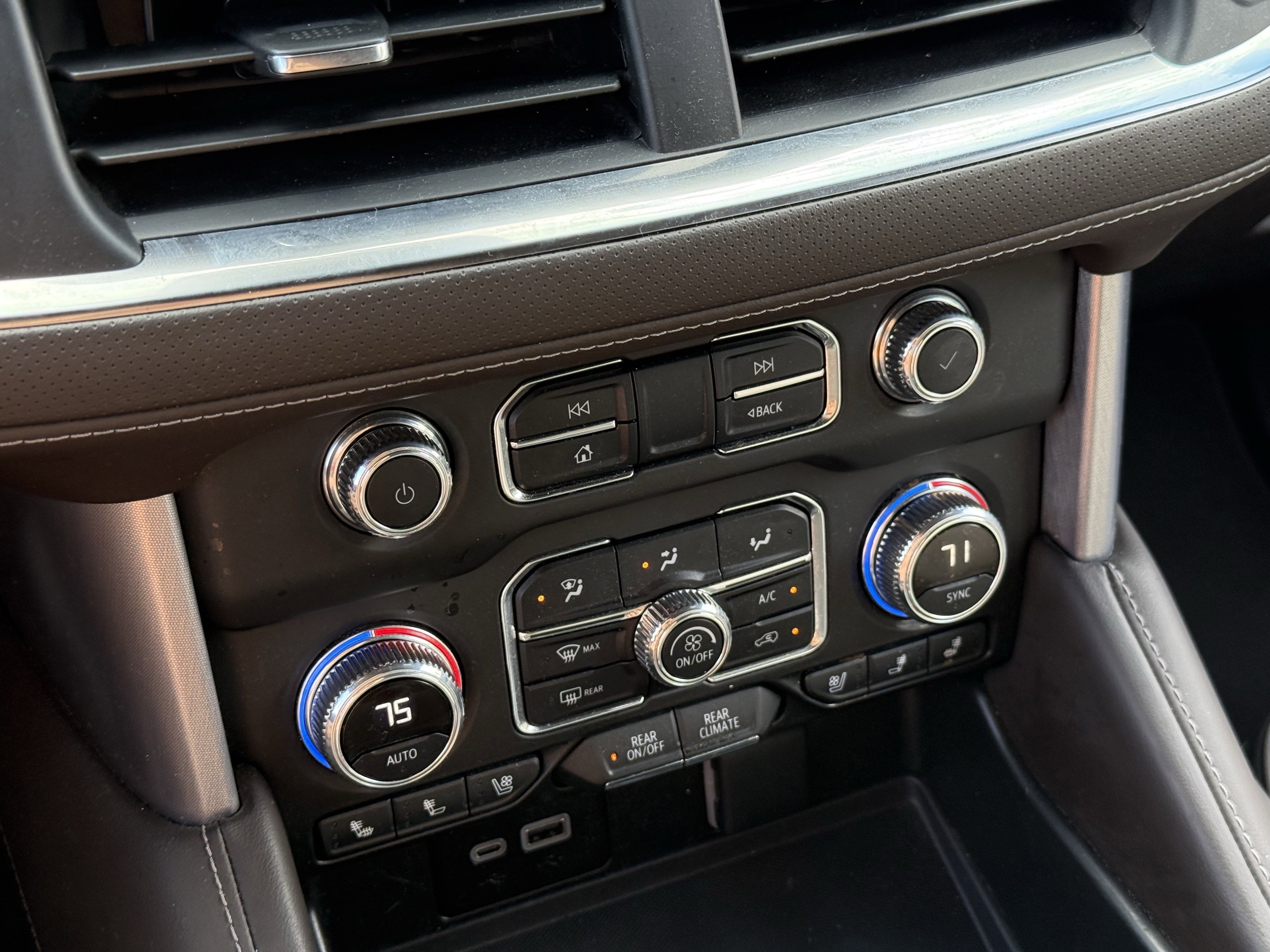 Used 2024 GMC Yukon SLT image 22