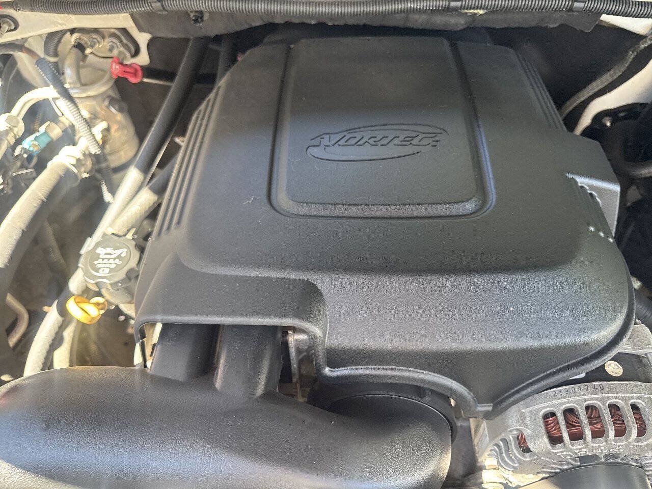 Used 2009 Chevrolet Silverado 1500 LT w/ Power Pack Plus AWD/4WD image 21