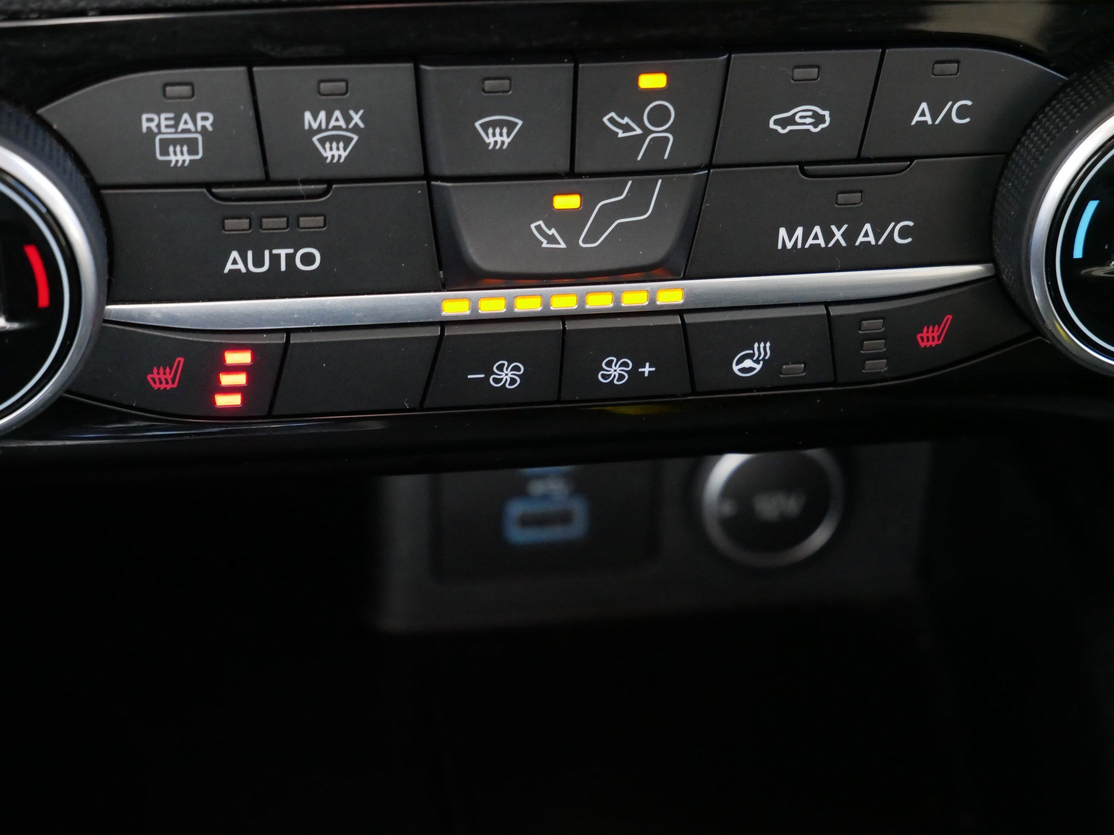 Used 2021 Ford Escape SEL image 29