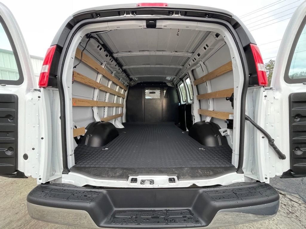 Used 2024 Chevrolet Express 2500 Work Van w/ Driver Convenience Package image 19