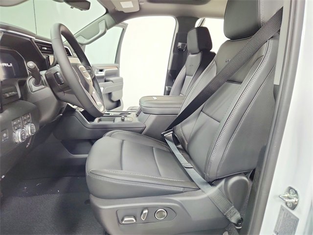 New 2026 GMC Sierra 3500 Denali w/ Denali Reserve Package image 19