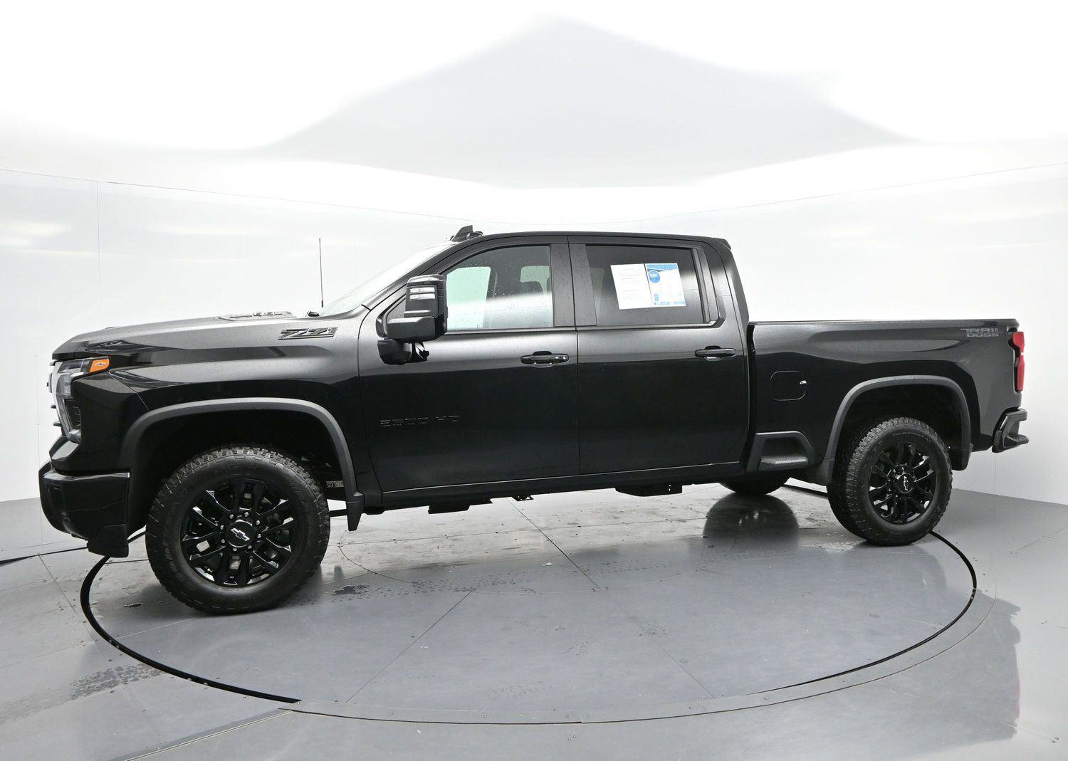 Used 2026 Chevrolet Silverado 2500 LT w/ Trail Boss Package AWD/4WD image 4
