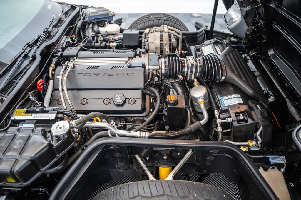 Used 1996 Chevrolet Corvette Coupe RWD image 20