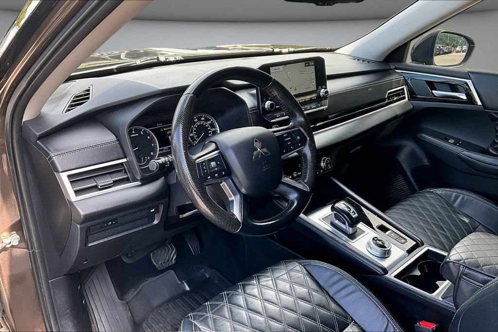 Used 2022 Mitsubishi Outlander SEL AWD/4WD image 17
