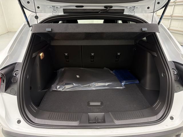 New 2026 Chevrolet Trax RS w/ Sunroof Package image 15