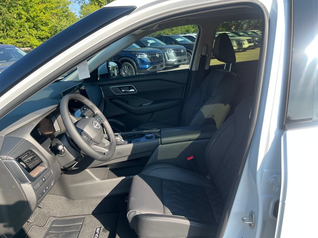 New 2026 Nissan Rogue Platinum AWD/4WD image 11