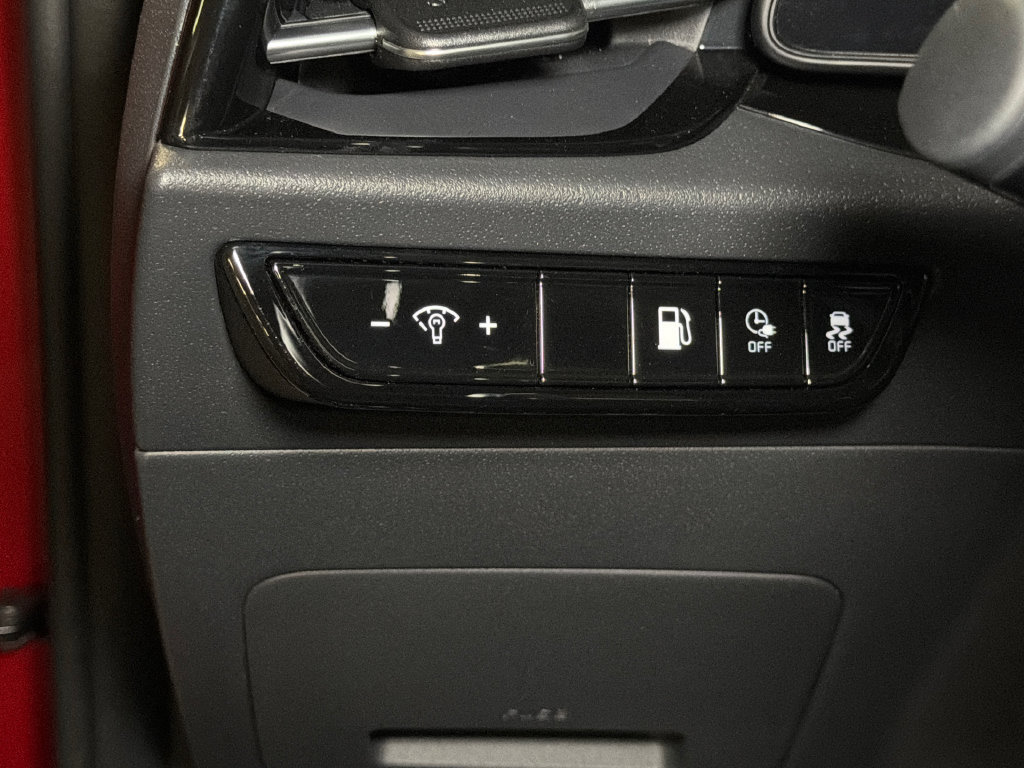 Certified 2024 Kia Niro EX w/ EX Cold Weather Package FWD image 26