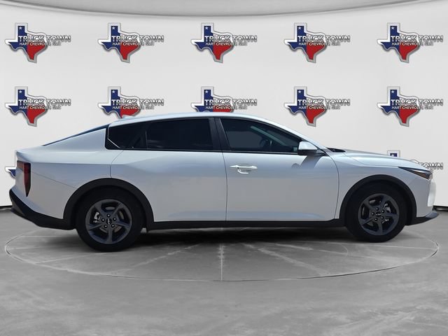 Used 2025 Kia K4 FWD image 2