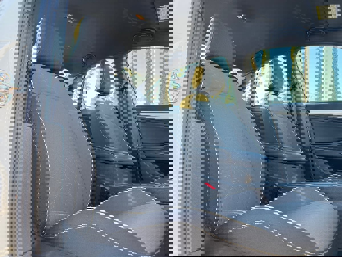 Used 2025 Volkswagen Jetta Sport image 19