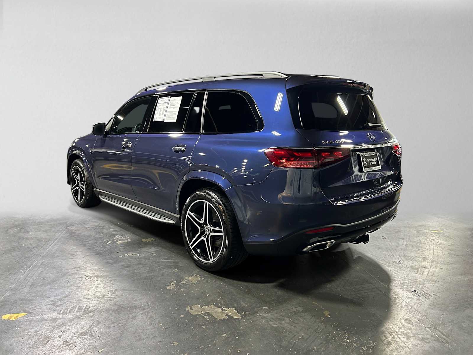 Certified 2025 Mercedes-Benz GLS 450 4MATIC image 5