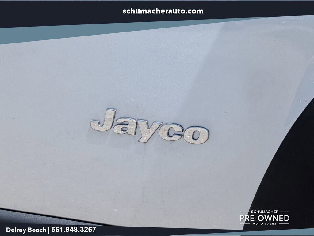 Used 2025 RAM ProMaster 3500 w/ Storage Group FWD image 10