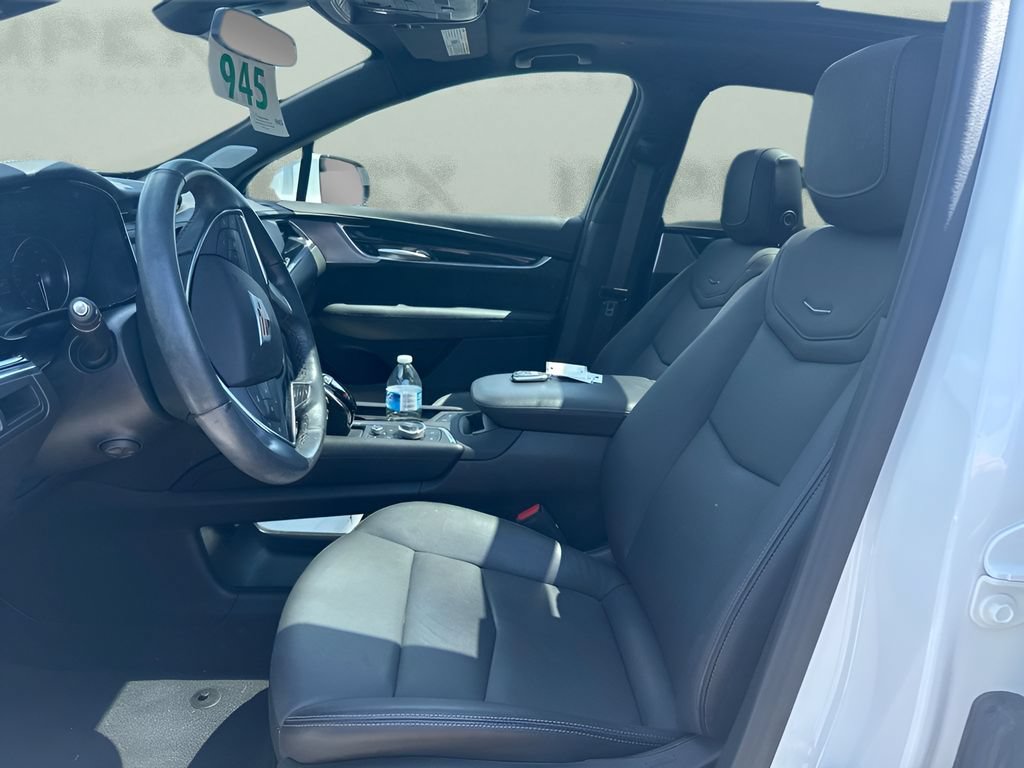 Used 2024 Cadillac XT5 Premium Luxury AWD/4WD image 7