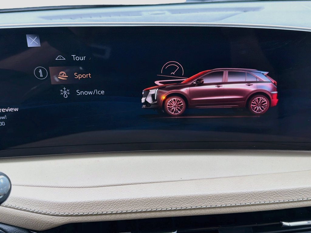 Used 2024 Cadillac XT4 Luxury FWD image 28