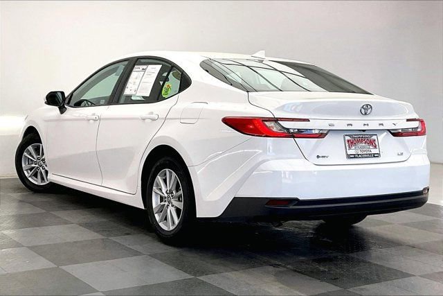 Used 2025 Toyota Camry LE image 10