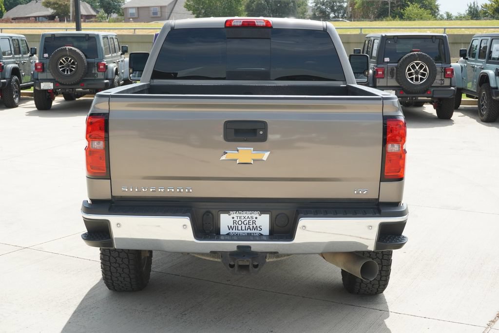 Used 2017 Chevrolet Silverado 2500 LTZ w/ Duramax Plus Package AWD/4WD image 4