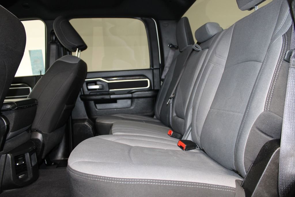 Used 2024 RAM 2500 Big Horn AWD/4WD image 24