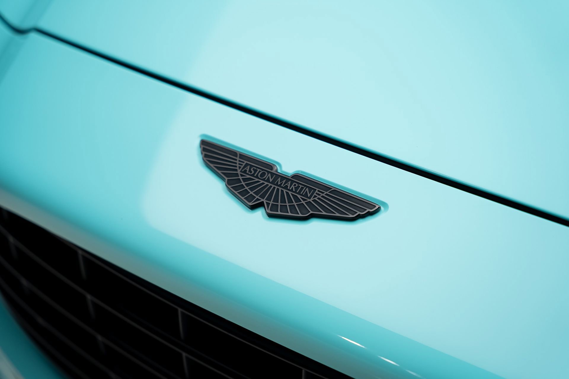 Used 2023 Aston Martin DBX AWD/4WD image 13