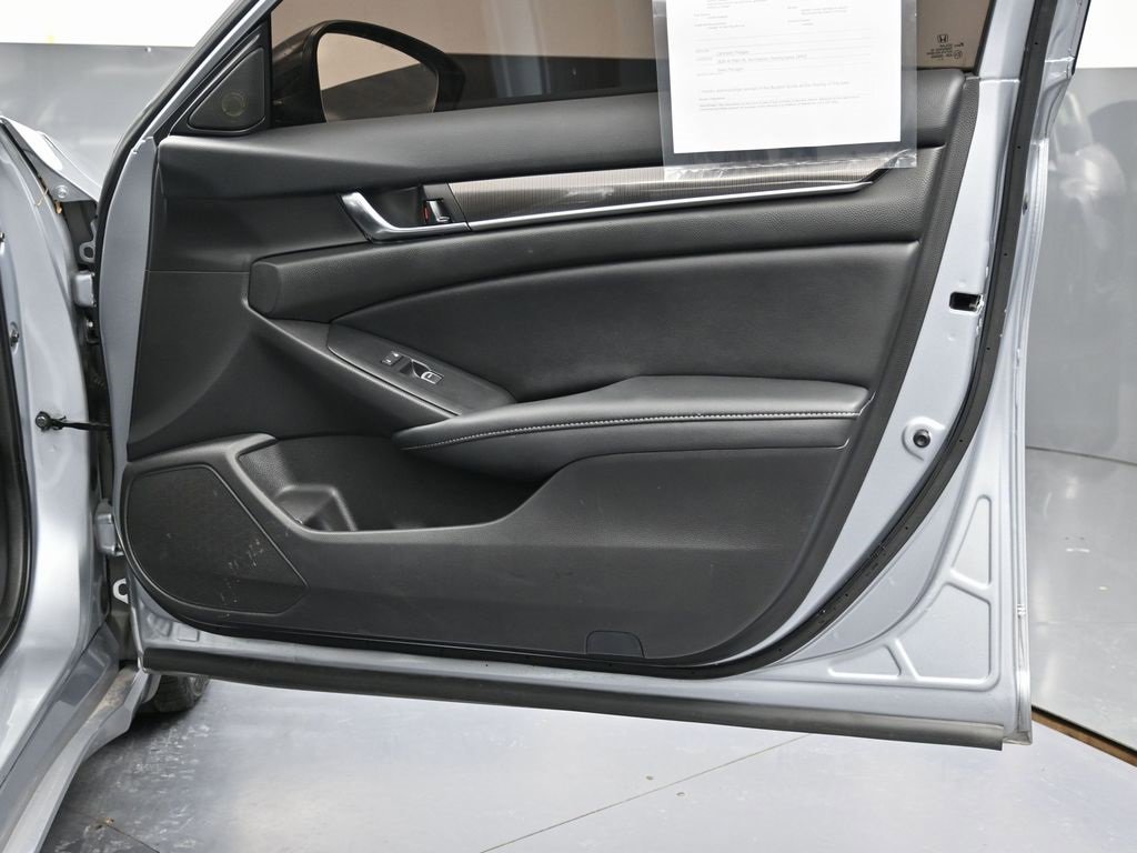 Used 2021 Honda Accord Sport image 35