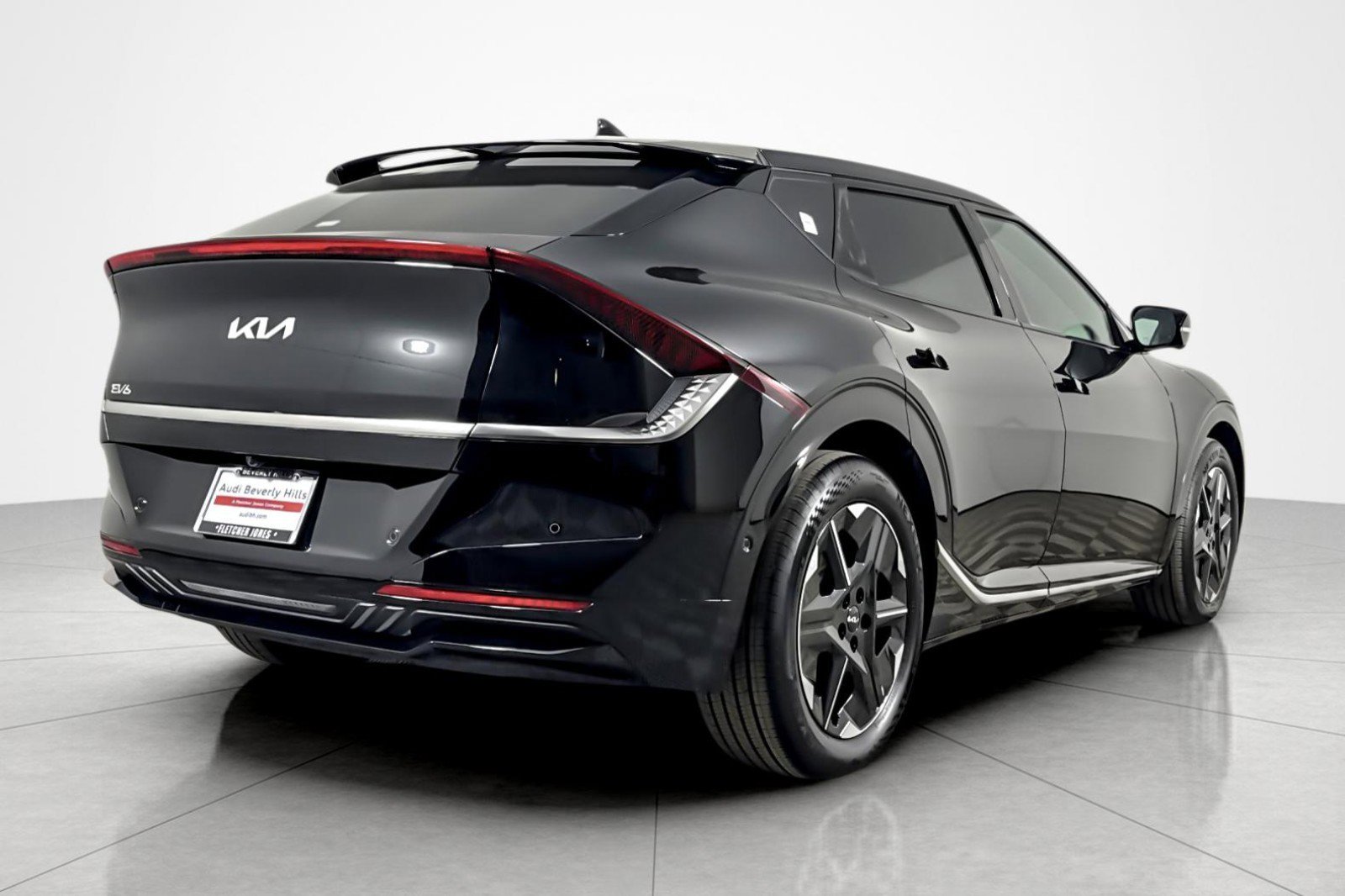 Used 2025 Kia EV6 Wind image 5
