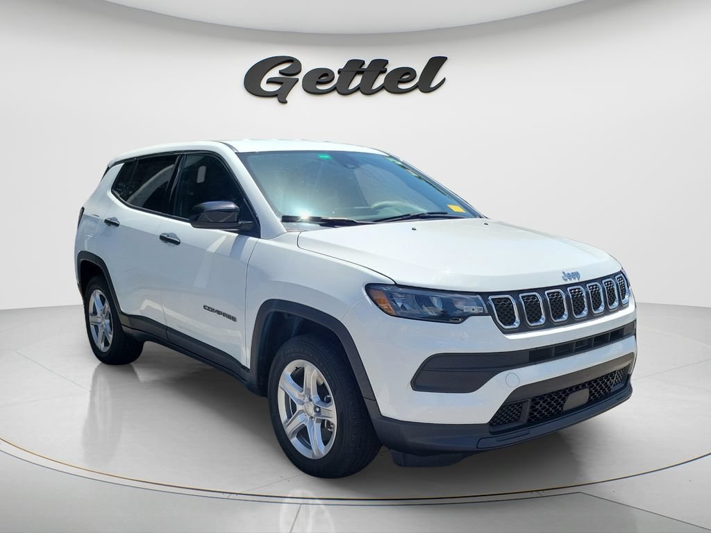 Used 2024 Jeep Compass Sport AWD/4WD image 3