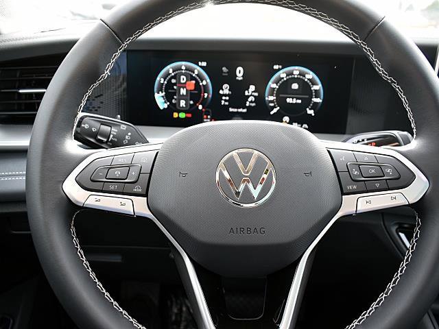 New 2026 Volkswagen Tiguan SE image 10