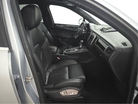 Used 2018 Porsche Macan S AWD/4WD image 5