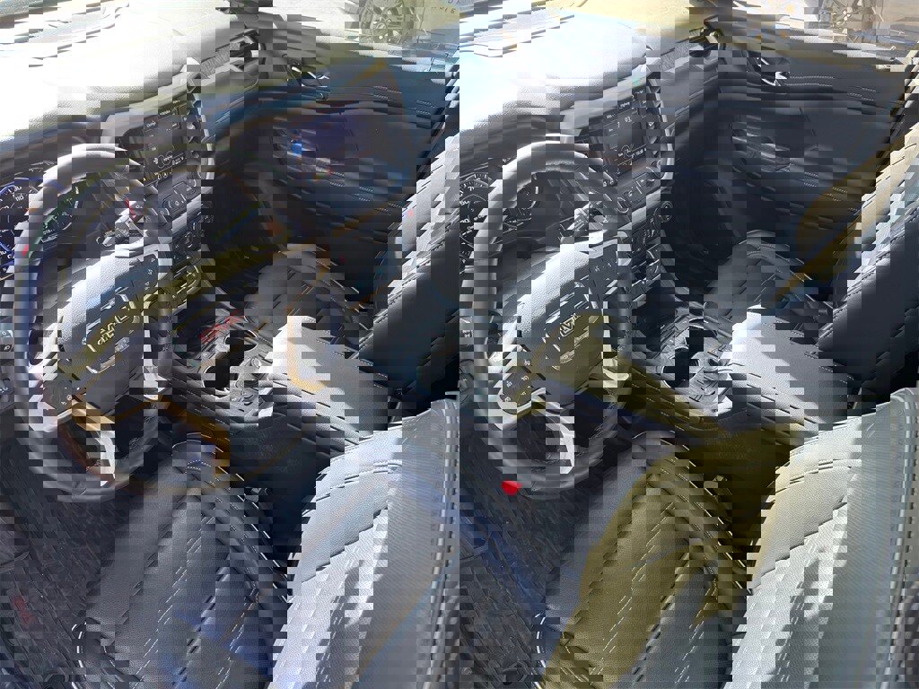 Used 2023 GMC Acadia Denali w/ Denali Ultimate Package image 10