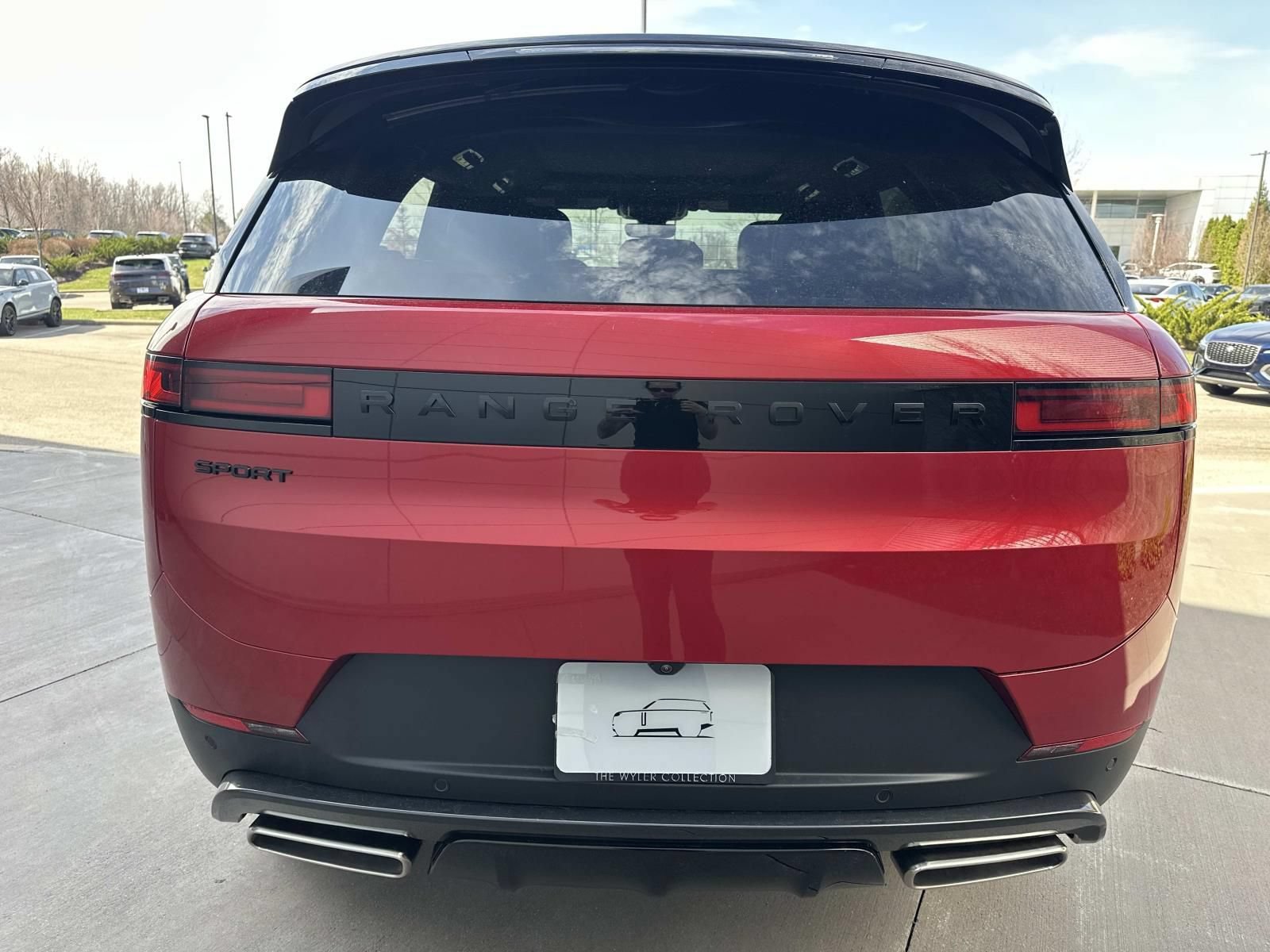 New 2026 Land Rover Range Rover Sport SE AWD/4WD image 6