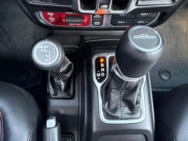 Used 2025 Jeep Gladiator Rubicon AWD/4WD image 32