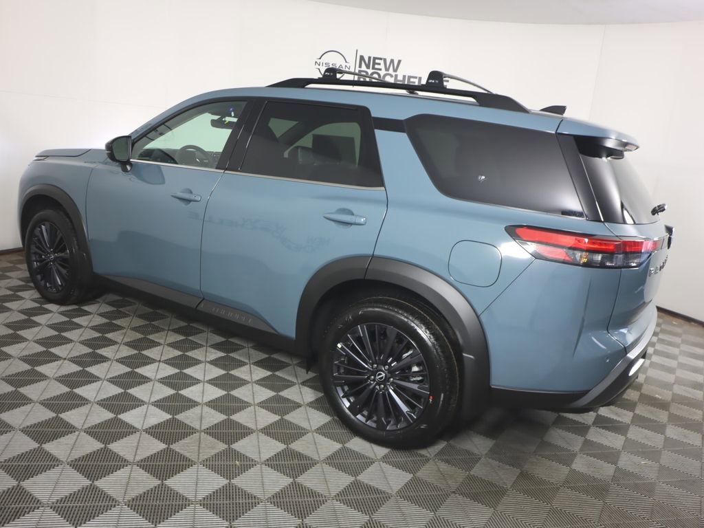 New 2026 Nissan Pathfinder SL image 8