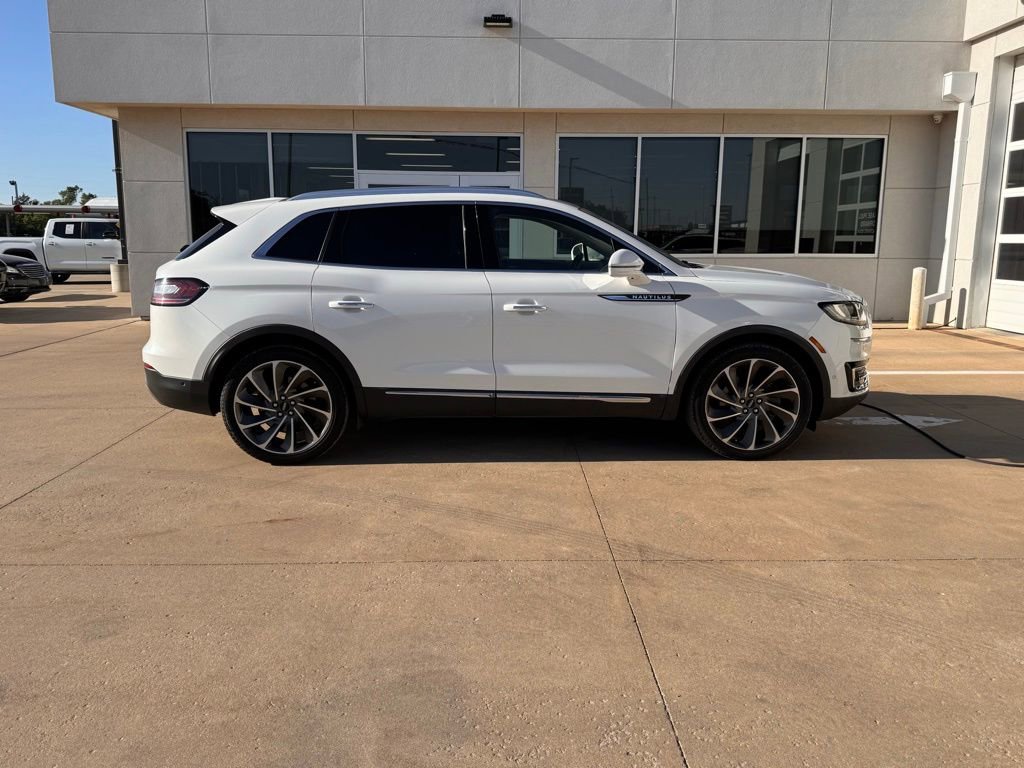 Used 2020 Lincoln Nautilus Reserve w/ Equipment Group 202A AWD/4WD image 3