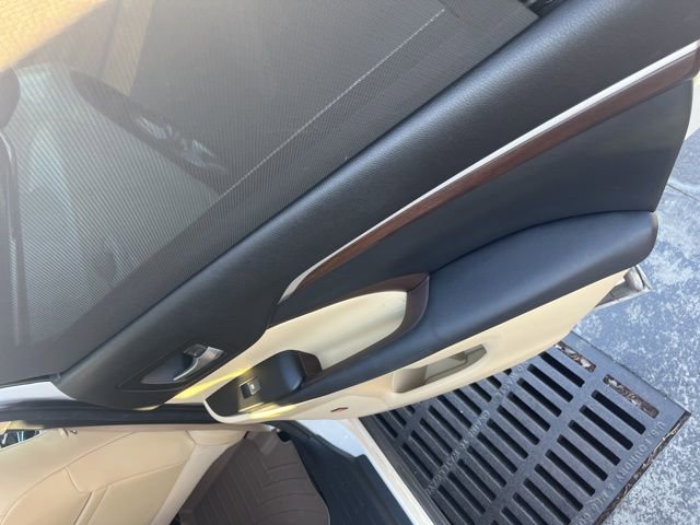 Used 2015 Toyota Highlander Limited image 23