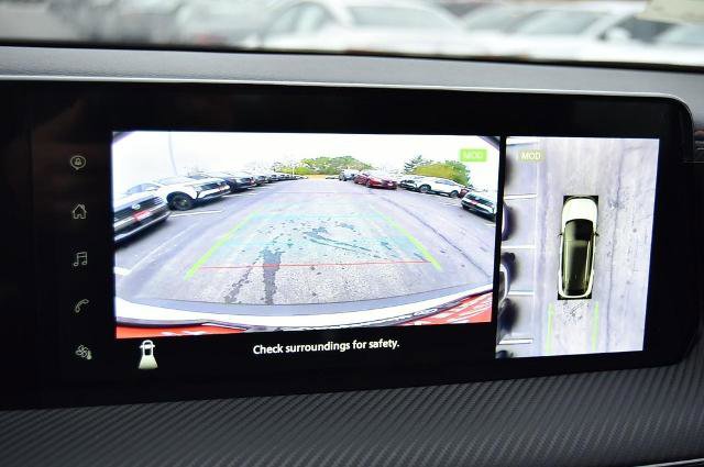 New 2025 Nissan Kicks SR image 13