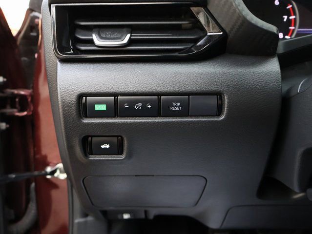 Used 2025 Nissan Sentra SV image 36