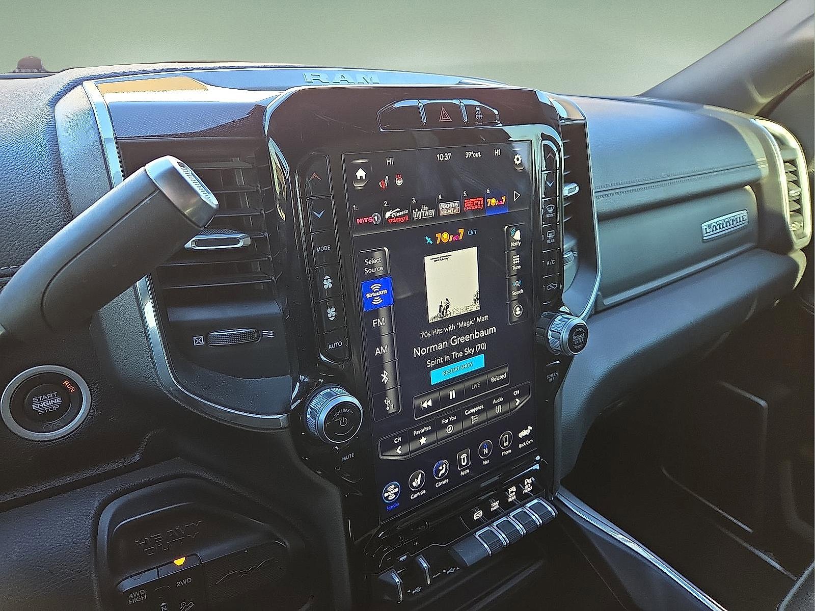 Used 2021 RAM 2500 Laramie w/ Night Edition image 16