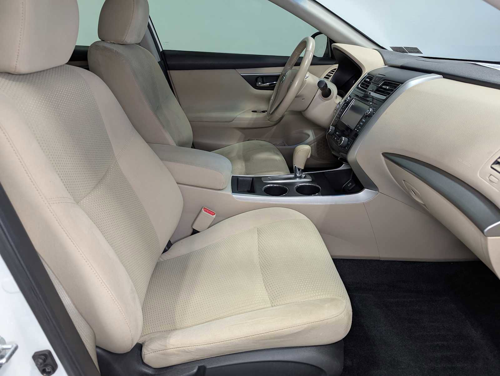 Used 2015 Nissan Altima 2.5 SV w/ Convenience Package FWD image 40