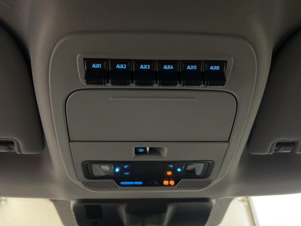 New 2026 Ford F350 XLT w/ XLT Premium Package image 25