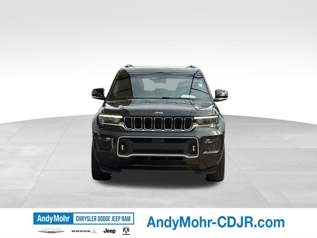 Used 2023 Jeep Grand Cherokee Overland AWD/4WD image 2