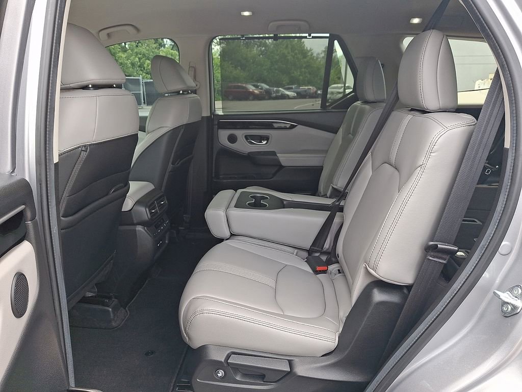 Used 2024 Honda Pilot EX-L image 10