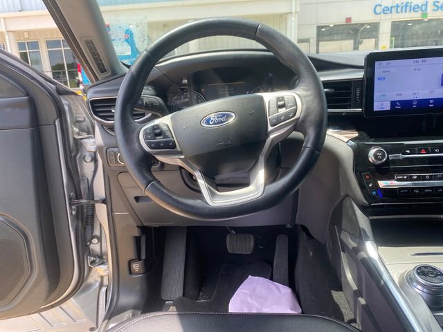 Used 2023 Ford Explorer Limited RWD image 17