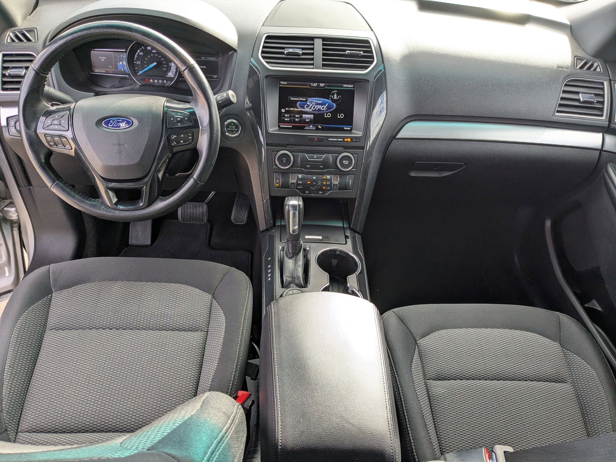 Used 2016 Ford Explorer XLT w/ Equipment Group 201A image 17