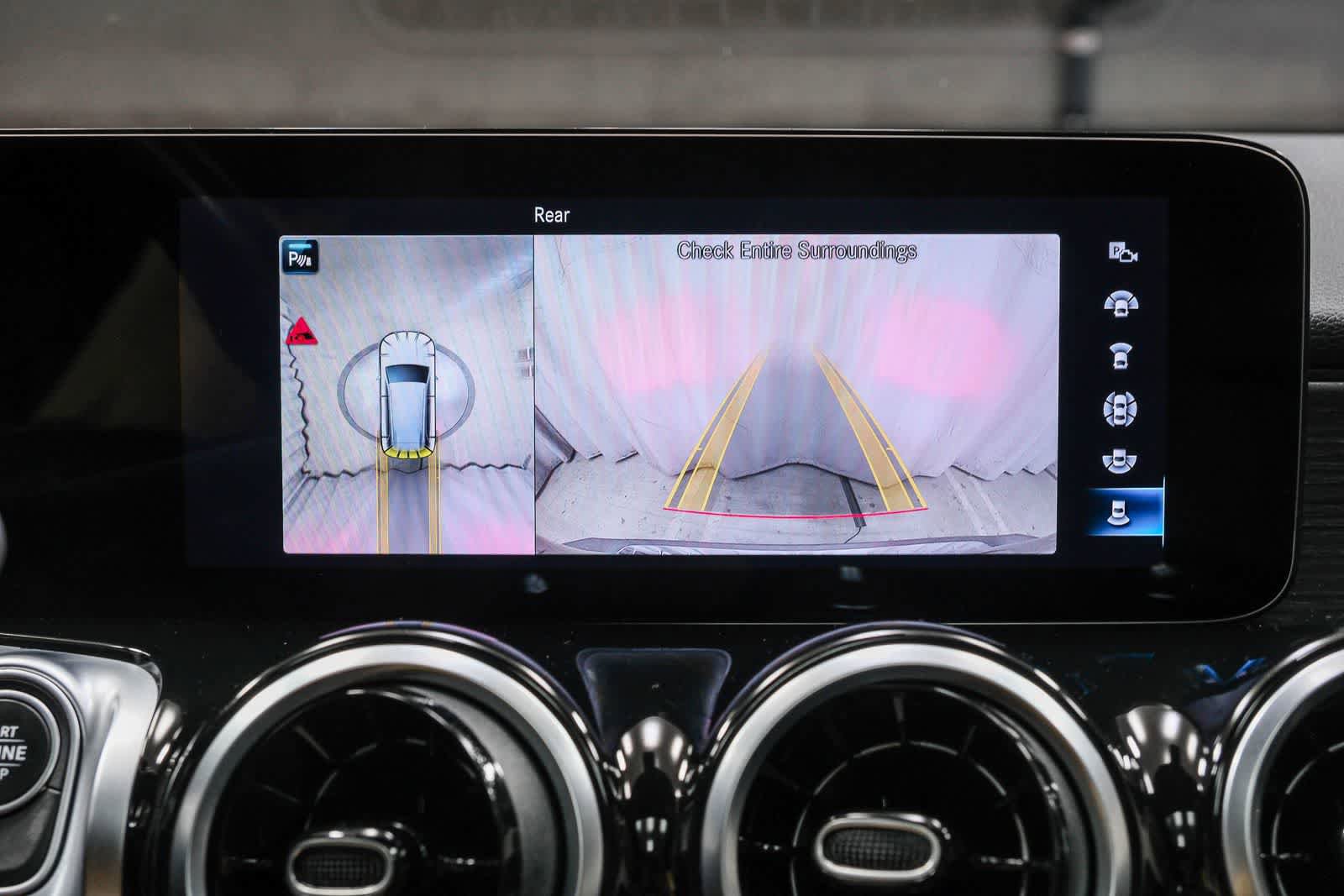 Certified 2023 Mercedes-Benz GLB 250 image 31