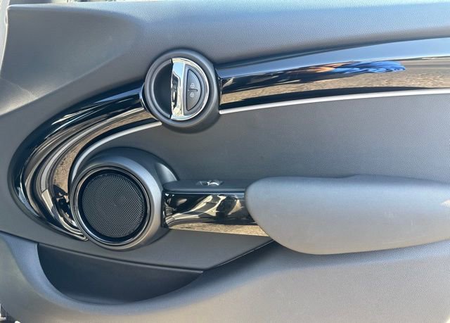 Used 2023 MINI Cooper S image 25