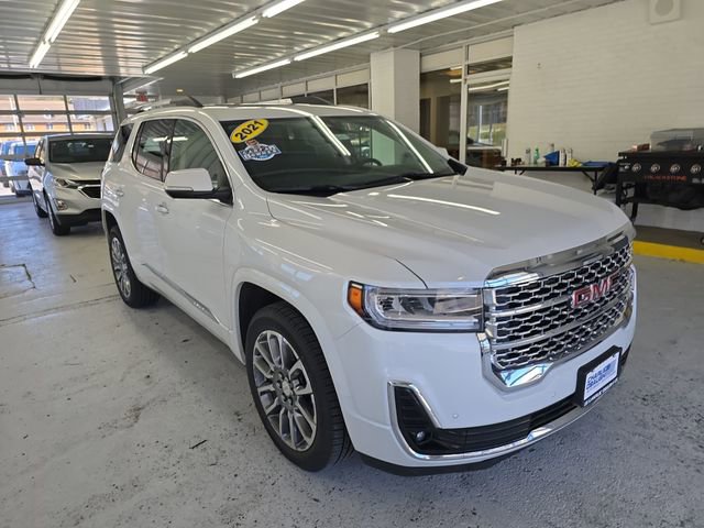 Certified 2023 GMC Acadia Denali w/ Denali Technology Package AWD/4WD image 7