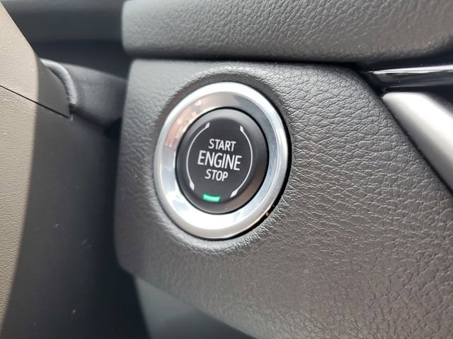 Used 2024 Cadillac XT4 Premium Luxury image 28