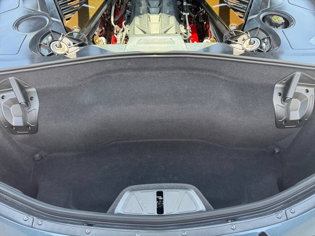 Used 2020 Chevrolet Corvette Stingray Preferred Cpe w/ 2LT Preferred Equipment Group RWD image 17
