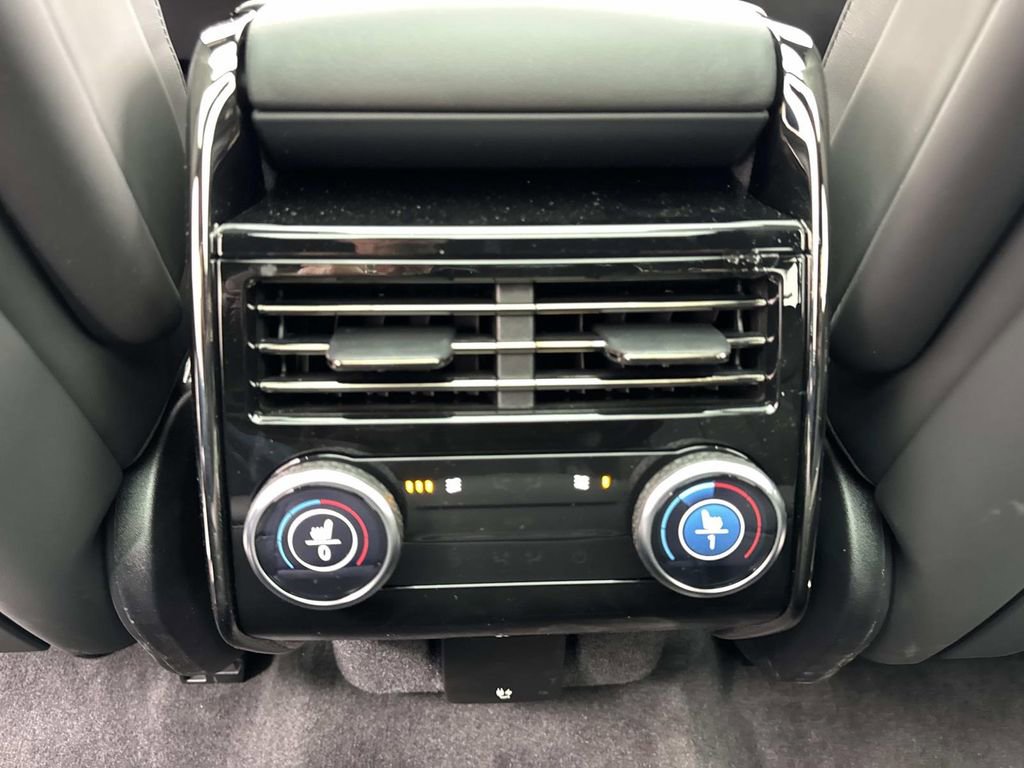 New 2026 Land Rover Range Rover Sport Dynamic SE AWD/4WD image 18