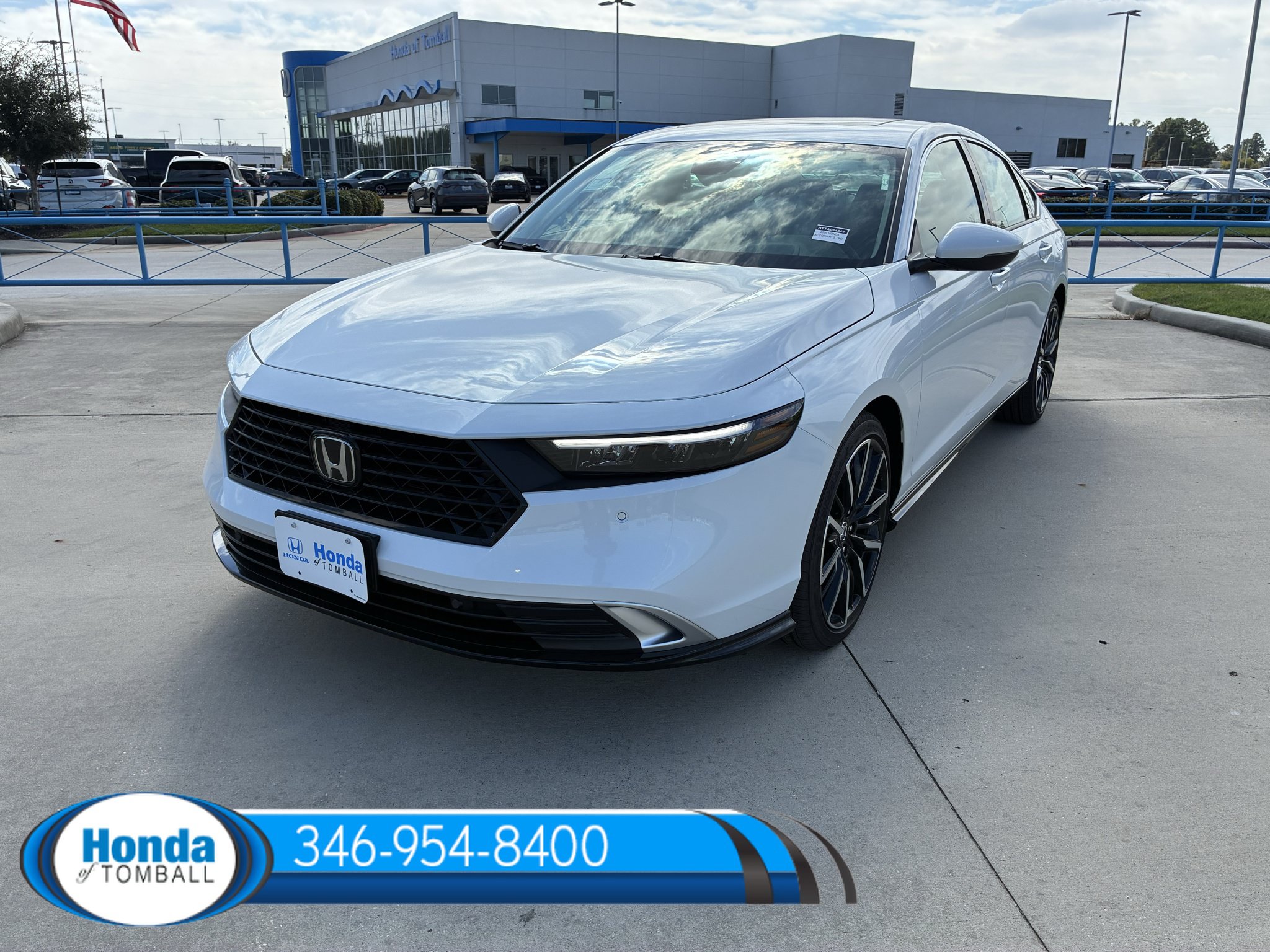New 2026 Honda Accord Hybrid Touring image 3