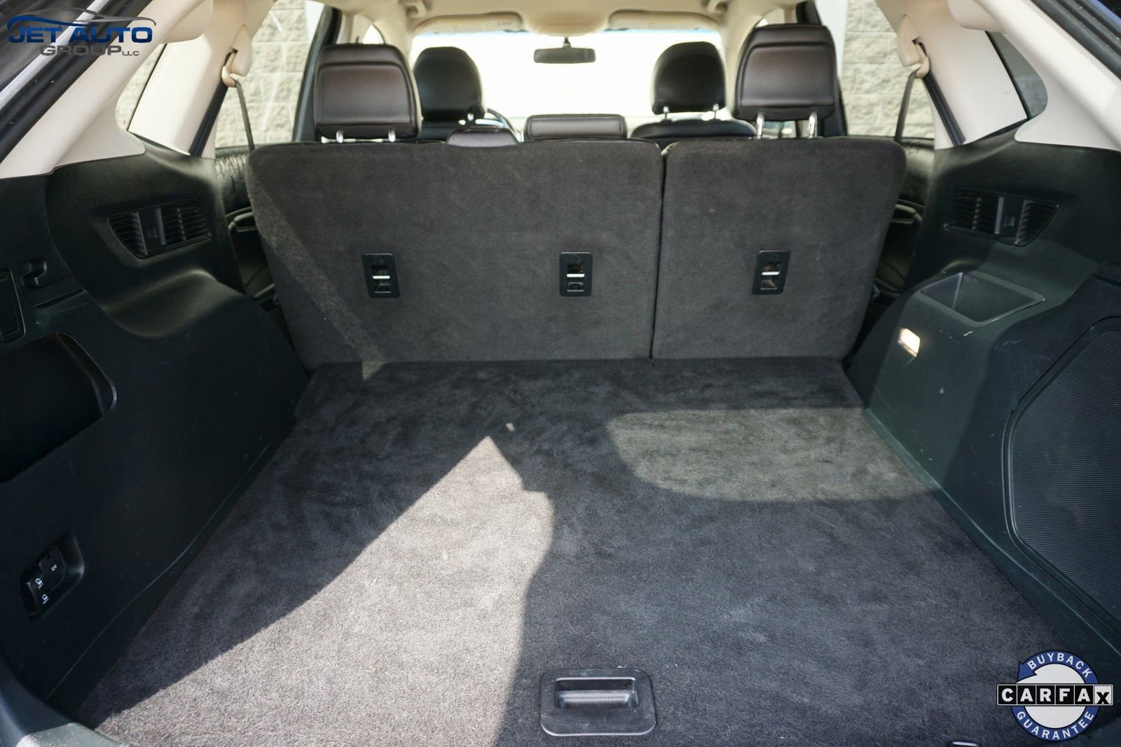 Used 2018 Ford Edge Titanium image 17