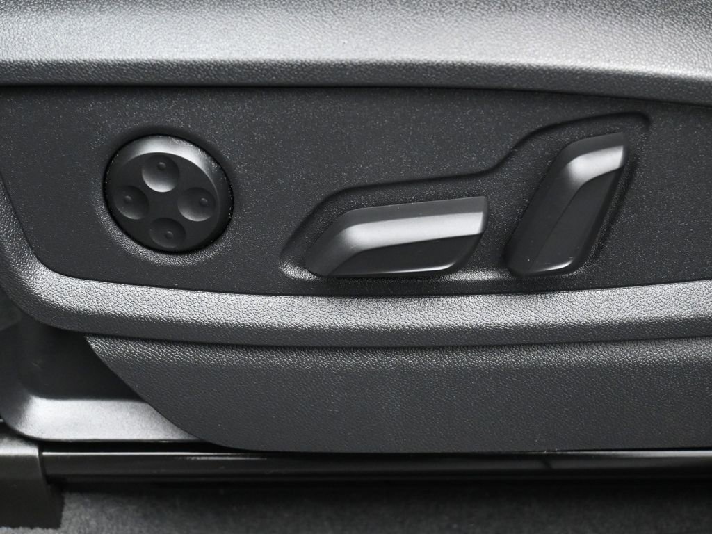 Used 2023 Audi Q5 2.0T Premium Plus w/ Premium Plus Package image 10